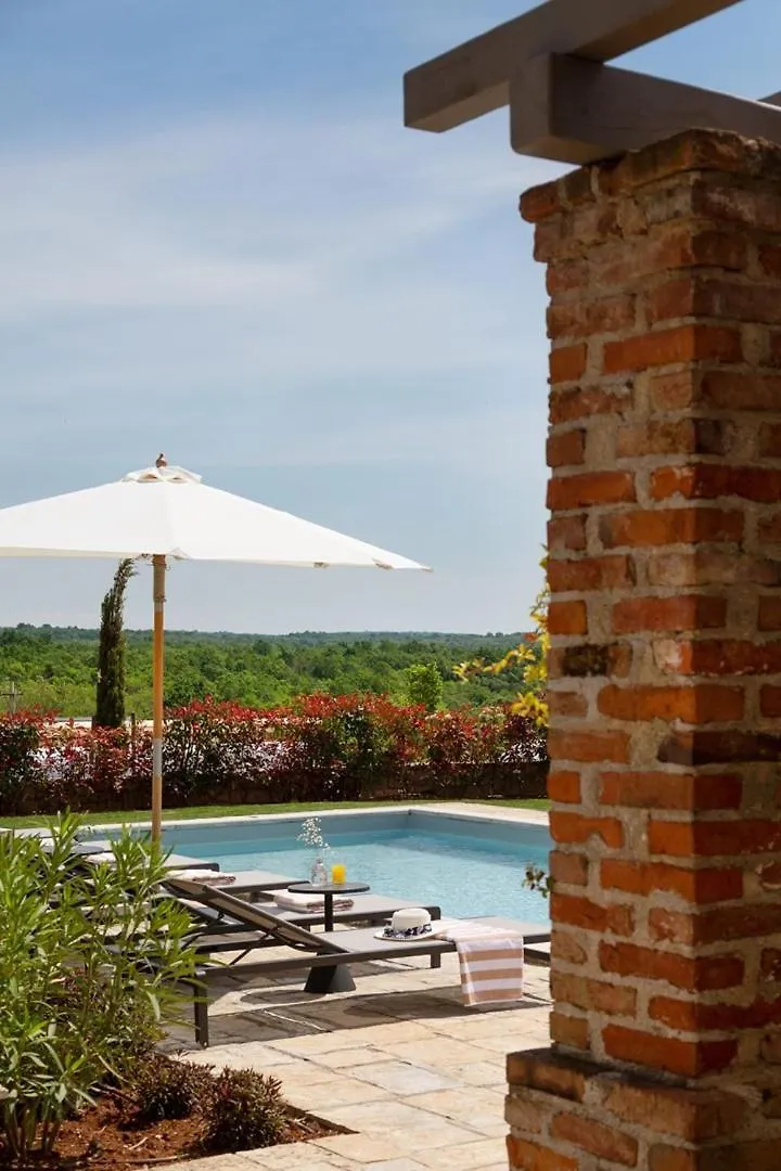 Rustic Villa Calluna & Cardamine With A Pool Sveti Lovrec Pazenaticki